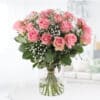 Rosa Rosen mit Schleierkraut - Premium-Rosen (60cm)
